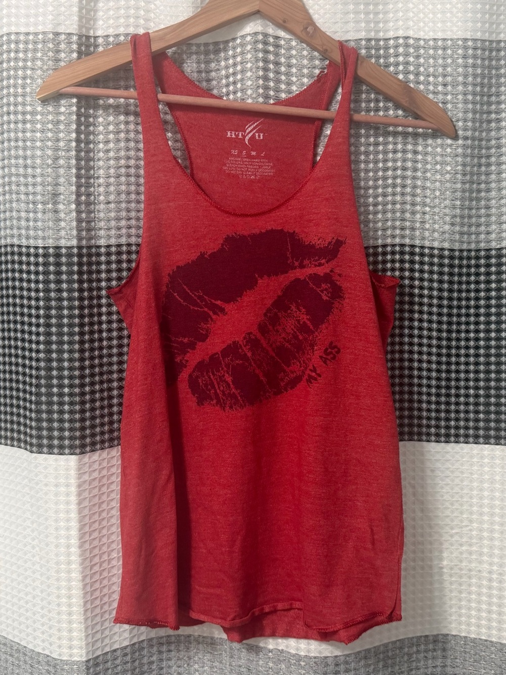 HTFU Lips muscle tank